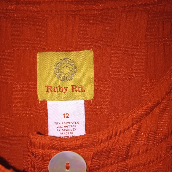 Red Jacket - Picture 4 of 5